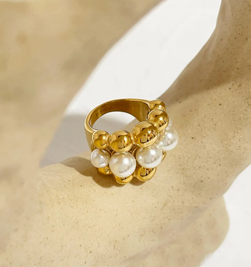 Gold-tone Bead Design Ring