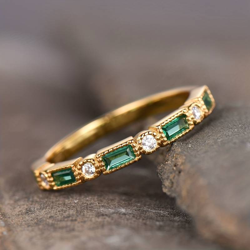 Vintage Double-Set Green Crystals Ring