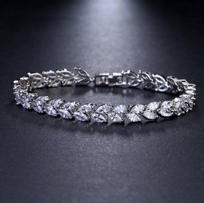 Jennie Leaf Bracelet