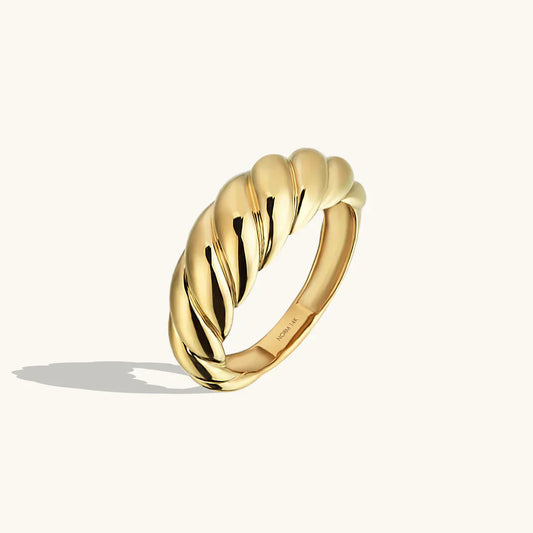 Croissant Ring | Gold-tone