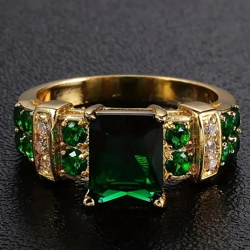 Averine Virdara Ring | Gold-tone
