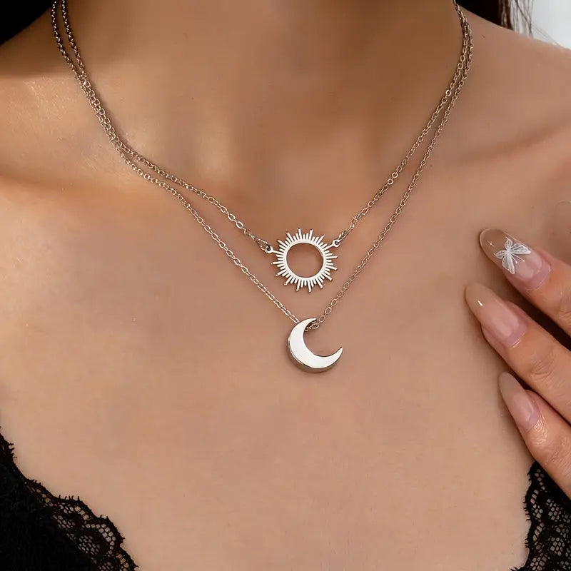 Set of 2 Necklaces with Sun and Moon Pendants - Vintage and Minimalist Style
