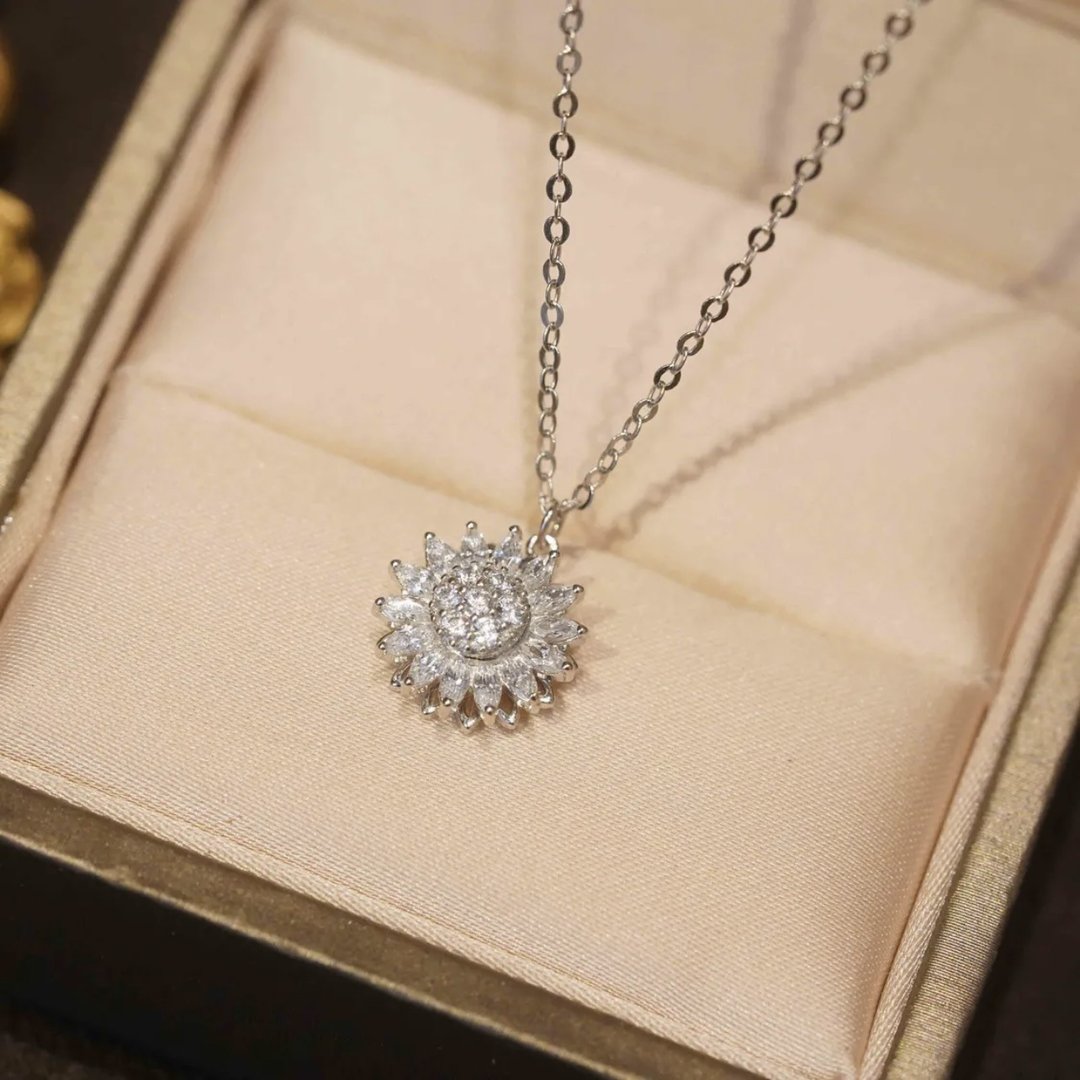Sunflower Spinning Necklace