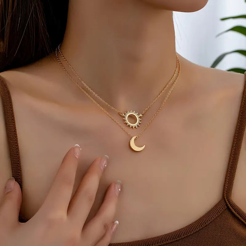Set of 2 Necklaces with Sun and Moon Pendants - Vintage and Minimalist Style