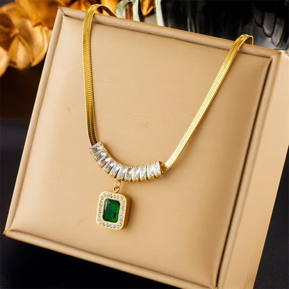 Regalia Prismen Emerald Necklace | Gold-tone