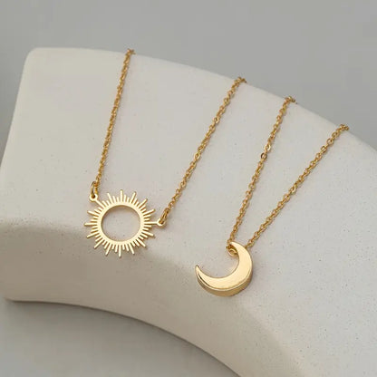 Set of 2 Necklaces with Sun and Moon Pendants - Vintage and Minimalist Style