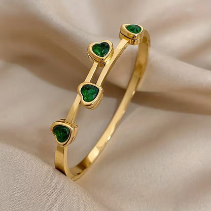 Green Hearts Bracelet | Gold-tone