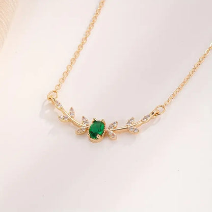 Amira Valmorin Necklace | Gold-tone