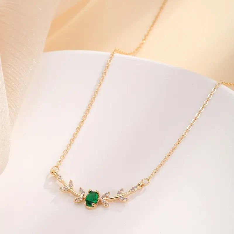 Amira Valmorin Necklace | Gold-tone