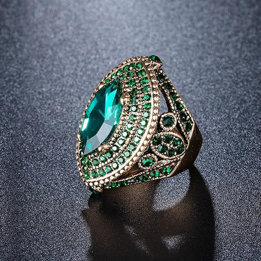 Emerald Regent Ring | Gold-tone