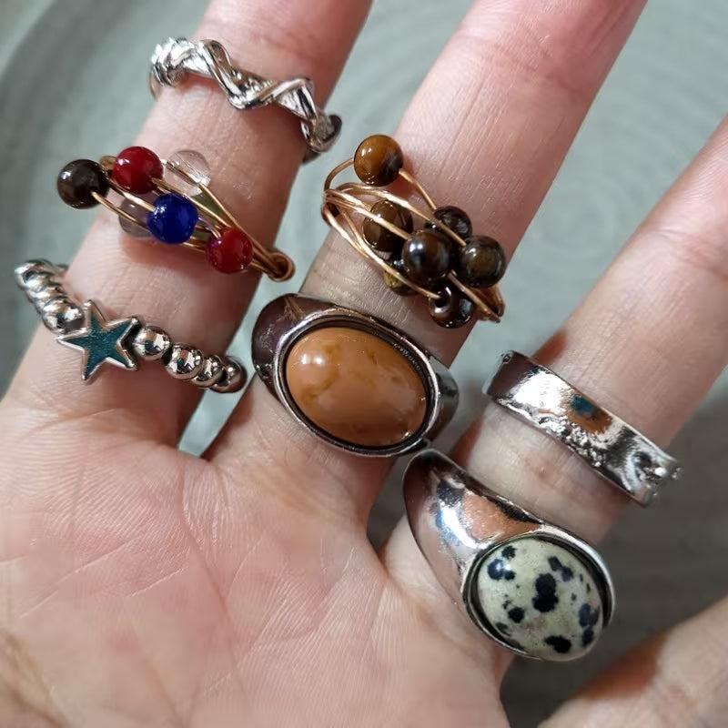 Set of 7 elegant vintage brown tiger's eye rings