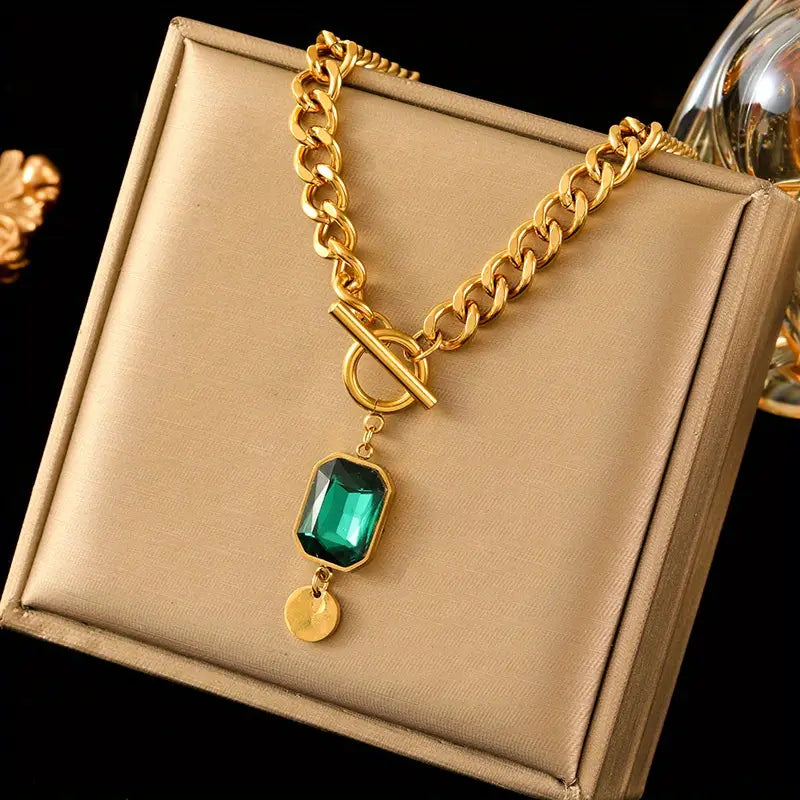 Emerald Pendant Chunky Chain Necklace | Gold-tone