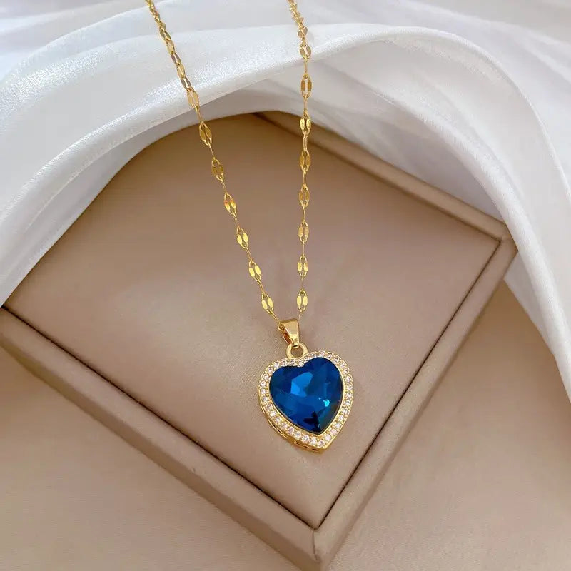Jaselle Vireyne Necklace | Gold-tone