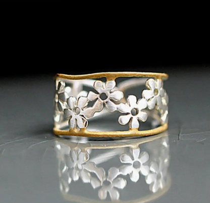 Exquisite vintage jewellery design Emmaille Blumenring