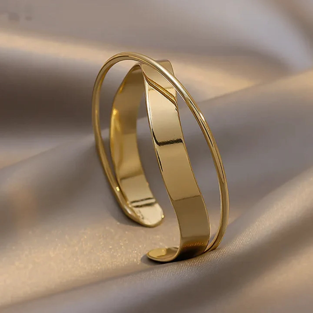 Vintage Classic Gold-tone Bracelet