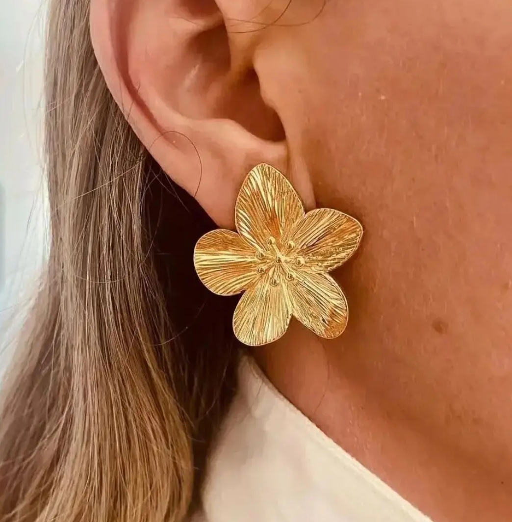 18-karat golden-plated precious flower earrings