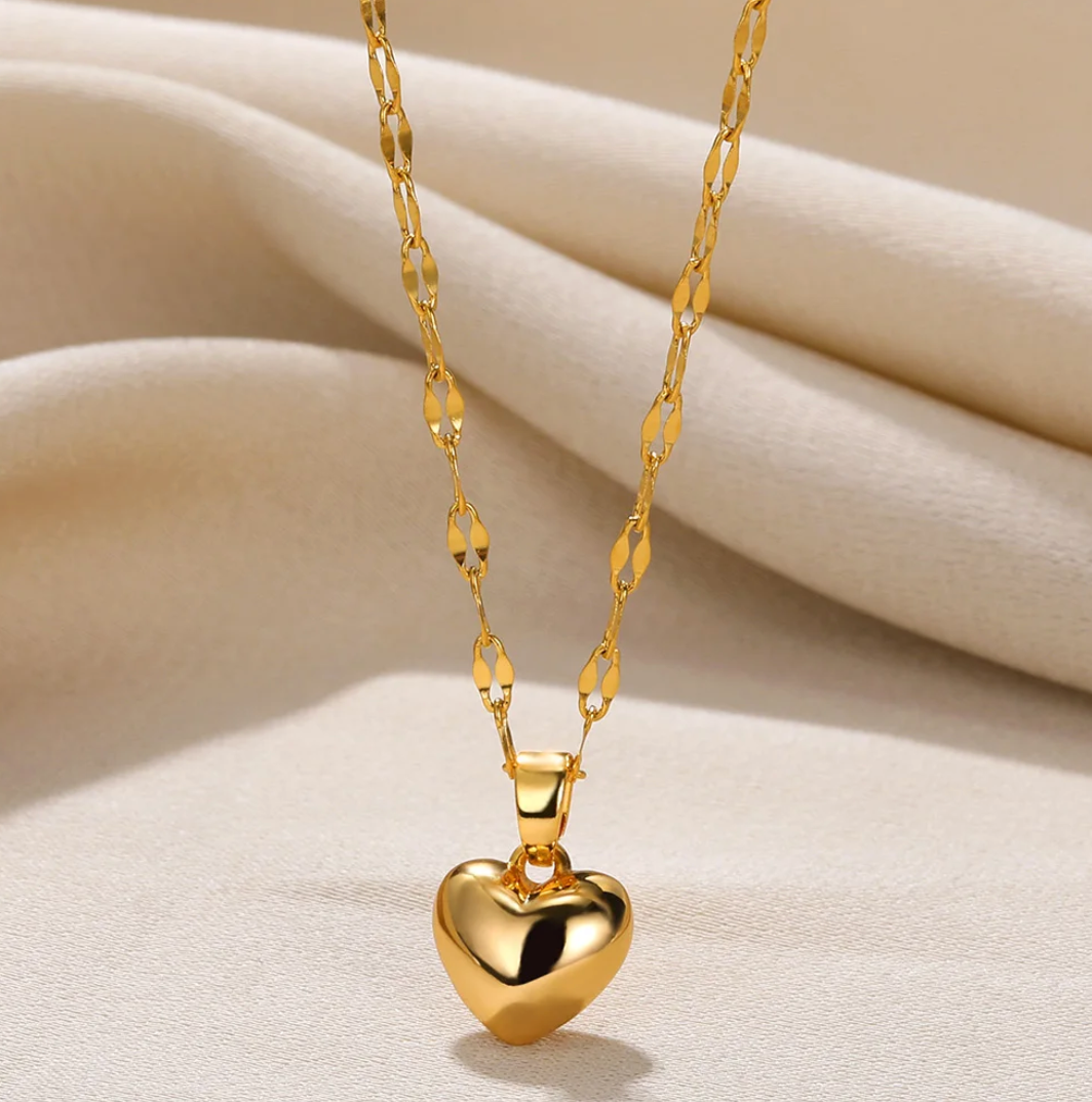 Gold-tone 3D Solid Heart Necklace