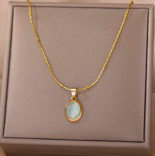 Gold-tone Quartz Style Necklace