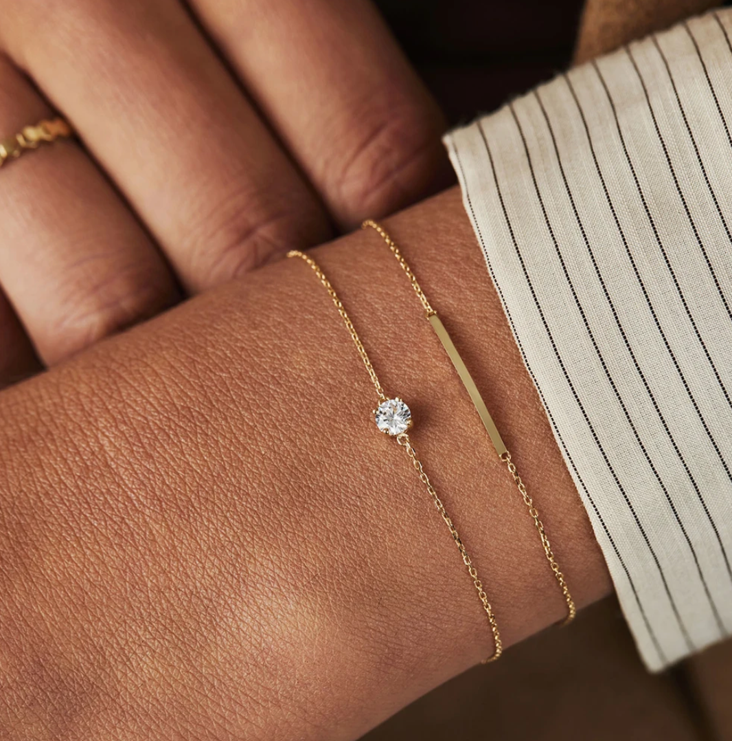 Gold-tone Fine Classic Bracelet with Central Brilliant Cut Strass