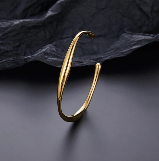 Gold-tone Fine Small Flower and Cubic Zirconia Bracelet