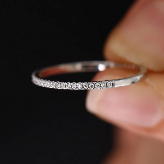 Fine adjustable Silver-tone ring with beautiful cubic zirconias