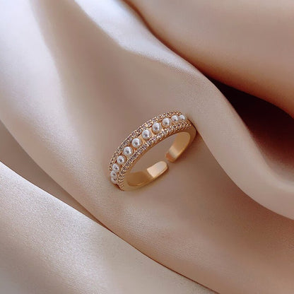 Gold-tone and Bead Elegant Ring