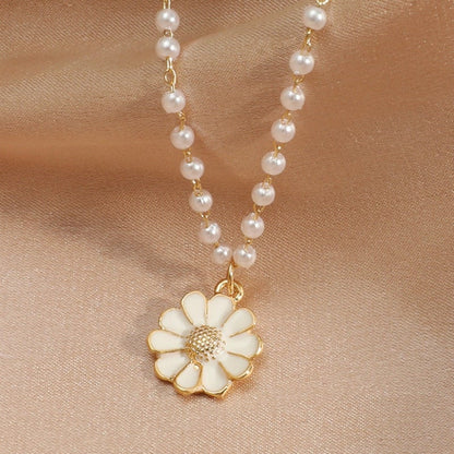 Daisy Necklace with Beads
