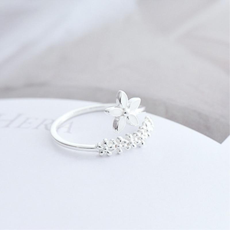 Adjustable Silver-tone hand-painted enamel wildflower ring