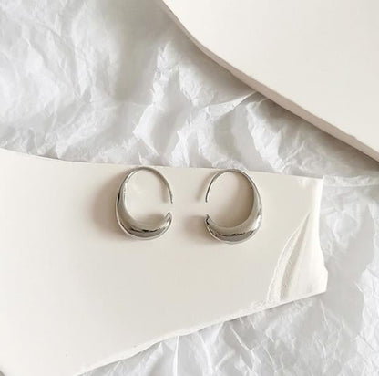 Elegant Gold-tone Earrings
