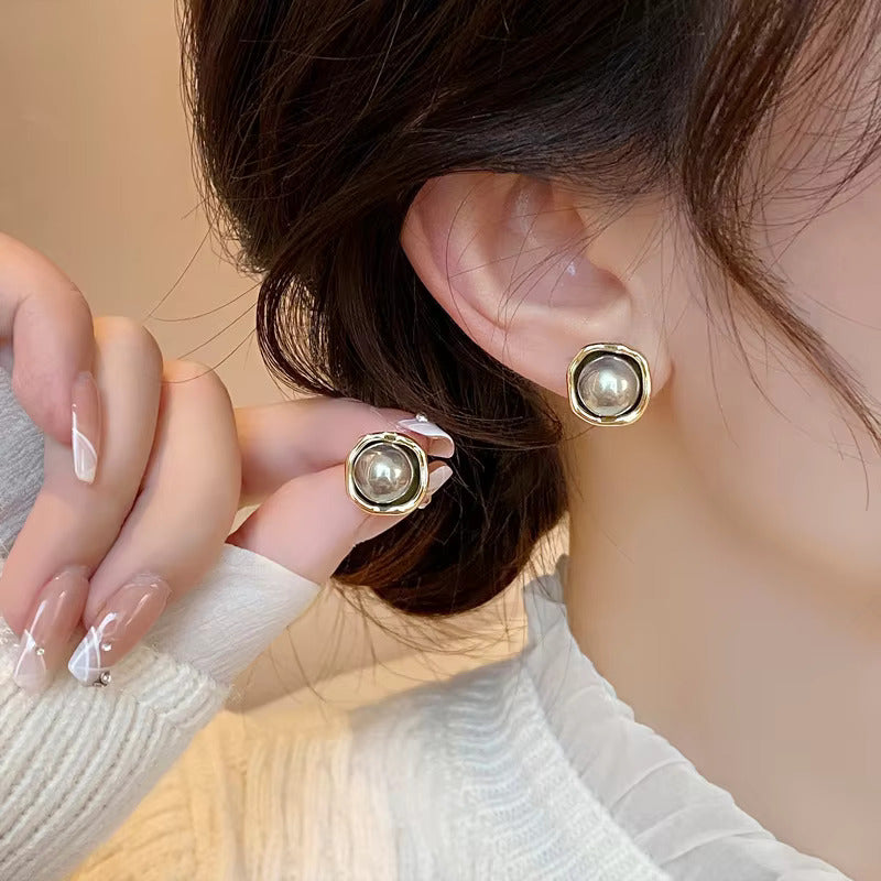 Isabel - Elegant vintage black Bead earrings