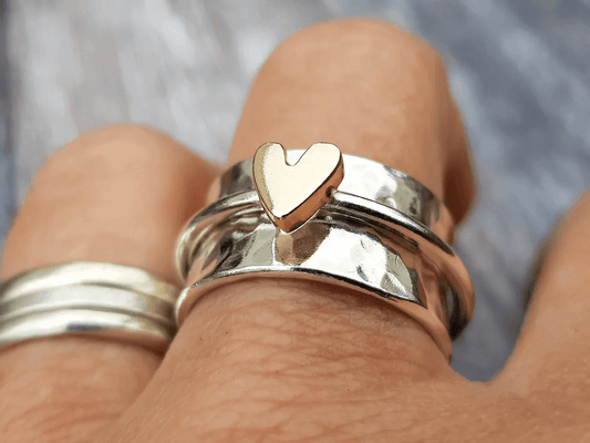 Alma - Silver-tone heart ring with golden finish
