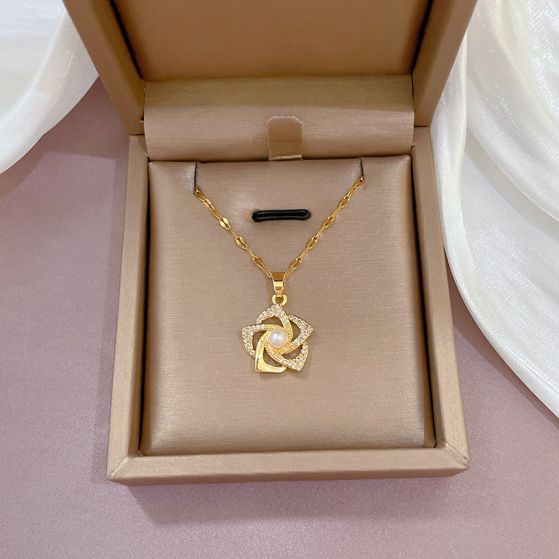 Orient Bead Flower Necklace