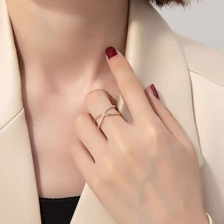 Eva's Harmony Golden Ring