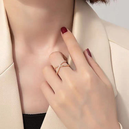 Eva's Harmony Golden Ring