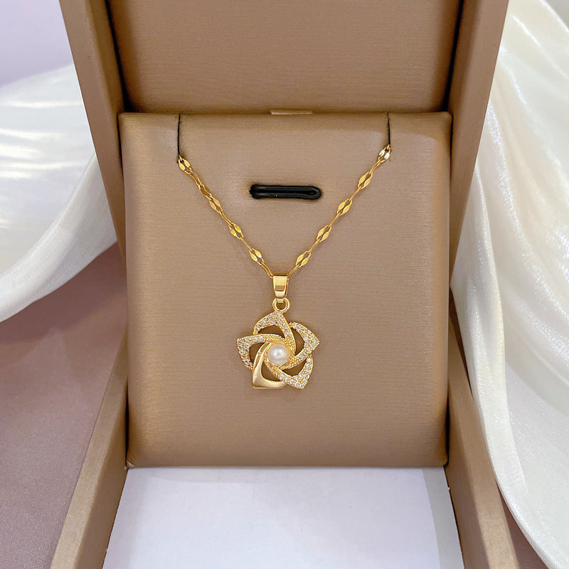 Orient Bead Flower Necklace