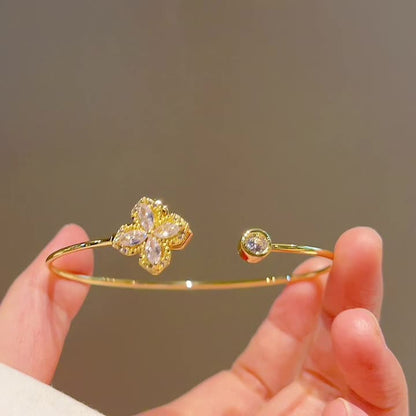 Sparkling Petal Spinning Bracelet