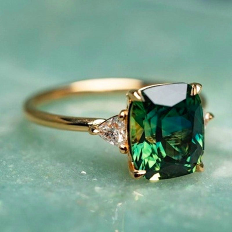 Elegant Square-Shaped Vintage Emerald Ring