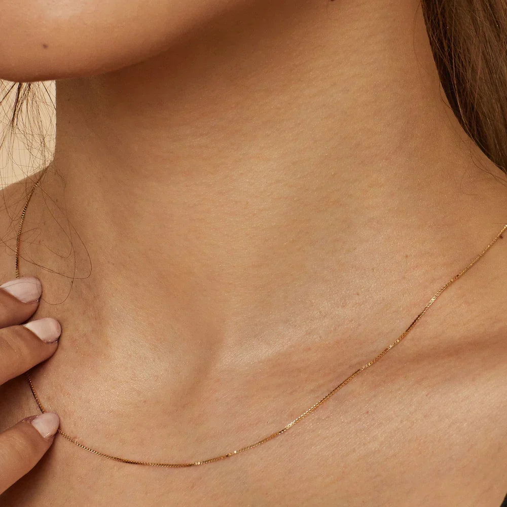 Bodega Box Necklace | Gold-tone
