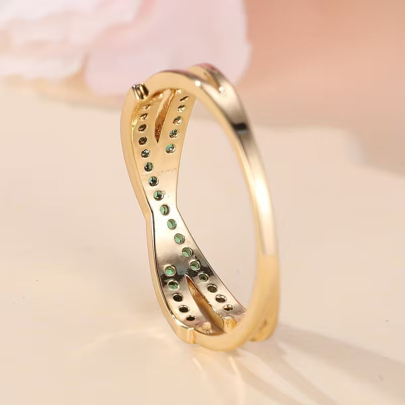Emerald Flow Ring | Gold-tone