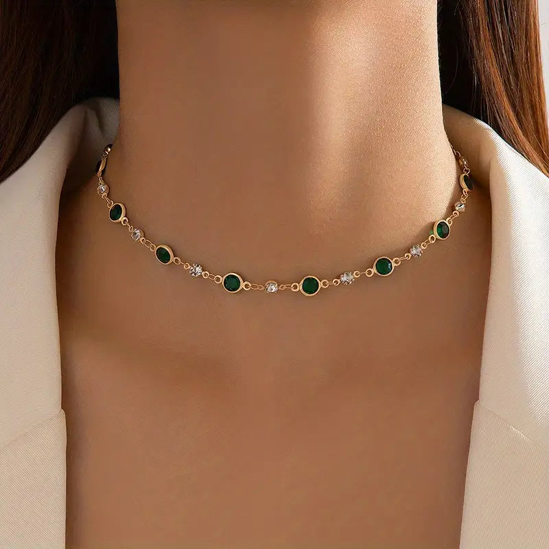 Elira Vescari Necklace | Gold-tone