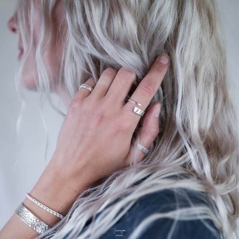 Simple adjustable Silver-tone ring