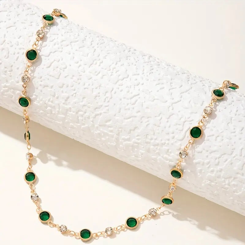 Elira Vescari Necklace | Gold-tone