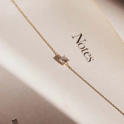 Cléa Sparkling Stone Bracelet | Gold-tone