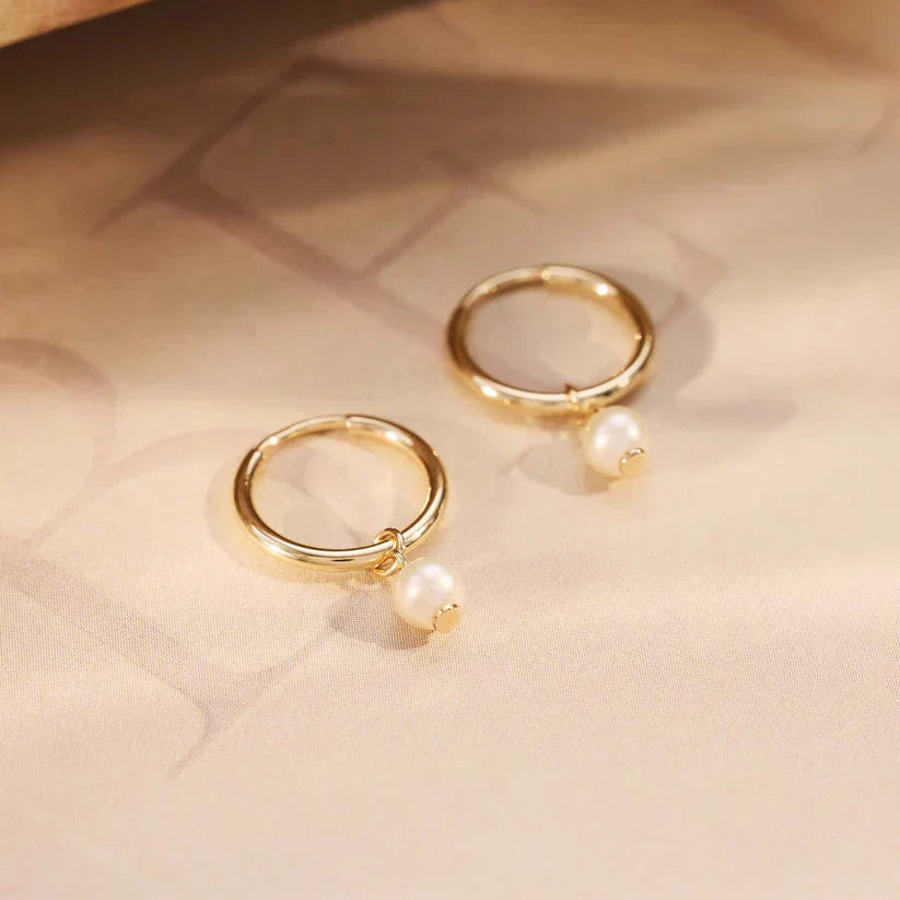 Delia Crest Earrings | Golden