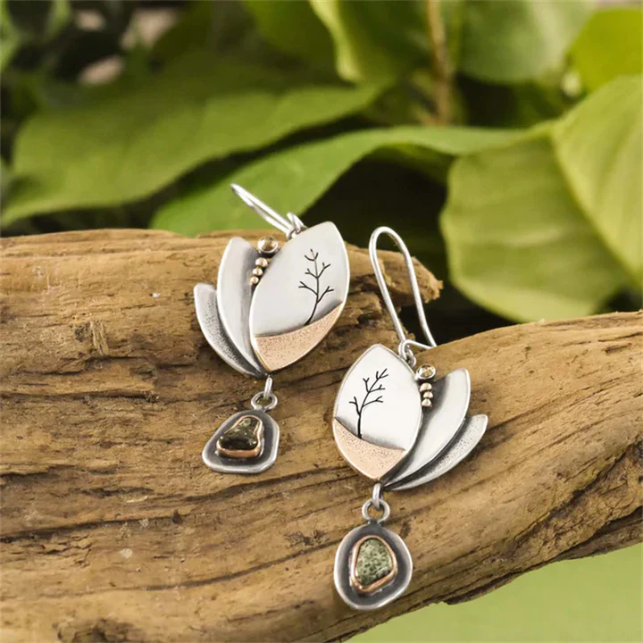 Vintage Silver-tone leaf earrings