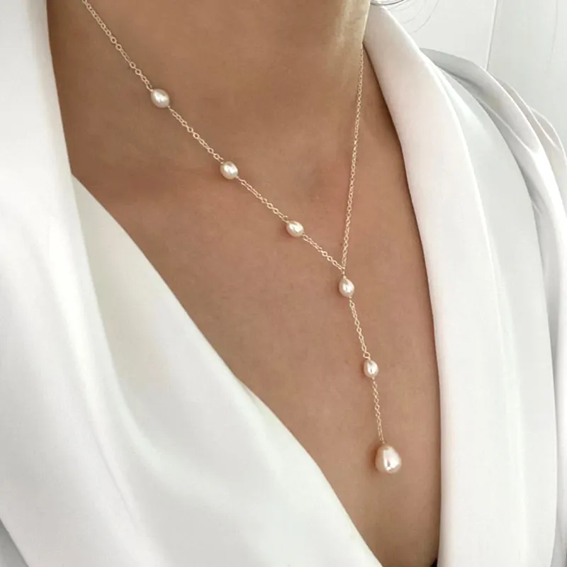 Valeria - Vintage pendant necklace with Beads