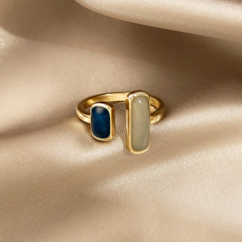 Vintage golden Blue Iridescent Ring