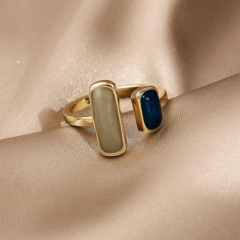 Vintage golden Blue Iridescent Ring