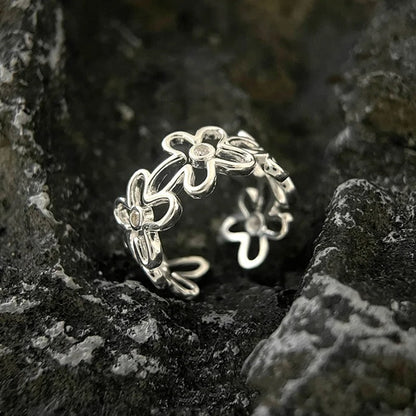 Vintage adjustable Silver-tone flower ring