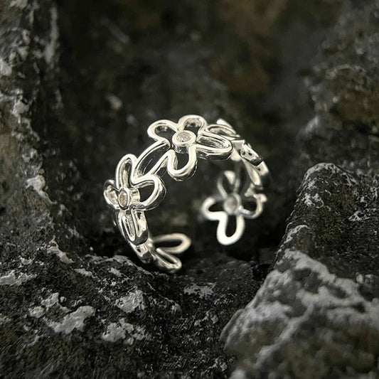 Vintage adjustable Silver-tone flower ring